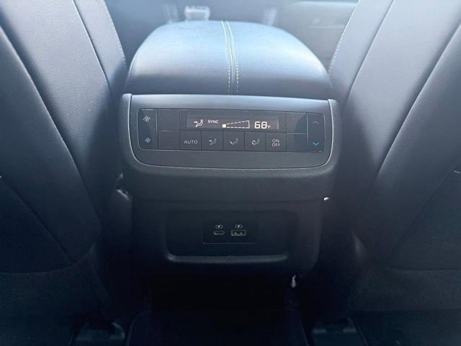 2022 Nissan Pathfinder SL 4WD