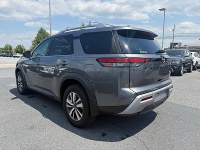 2022 Nissan Pathfinder SL 4WD