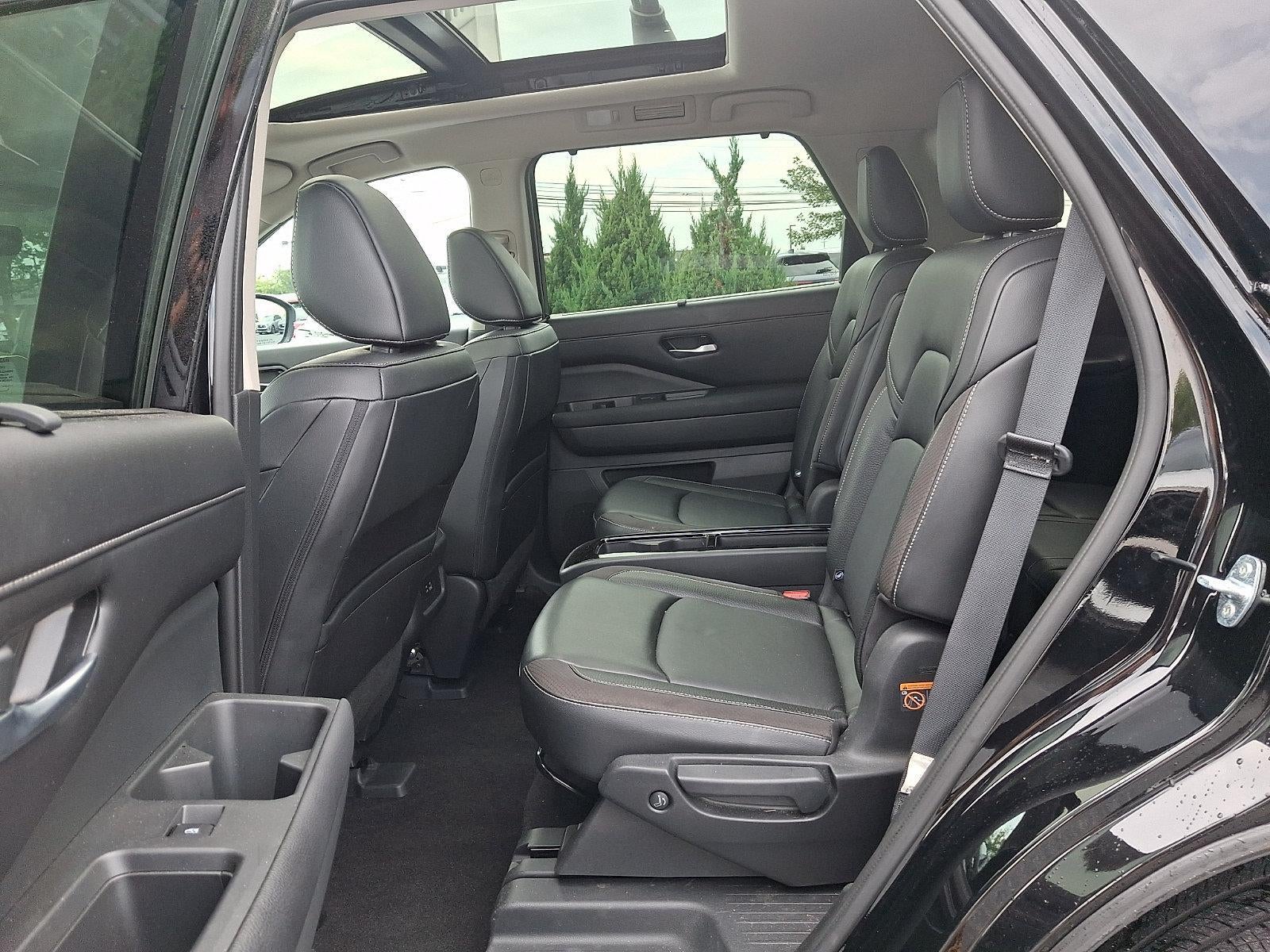 2024 Nissan Pathfinder SL 4WD