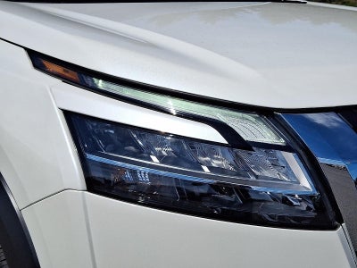2023 Nissan Pathfinder Platinum 4WD