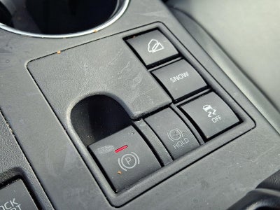 2025 Toyota Highlander XLE AWD (Natl)