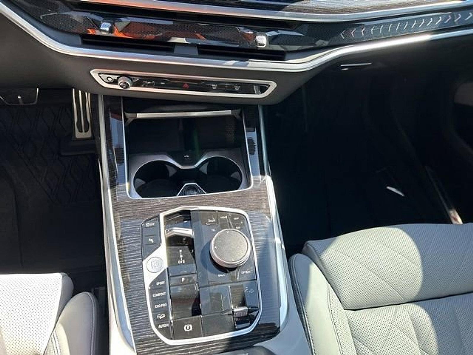 2026 BMW X7 xDrive40i Sports Activity Vehicle