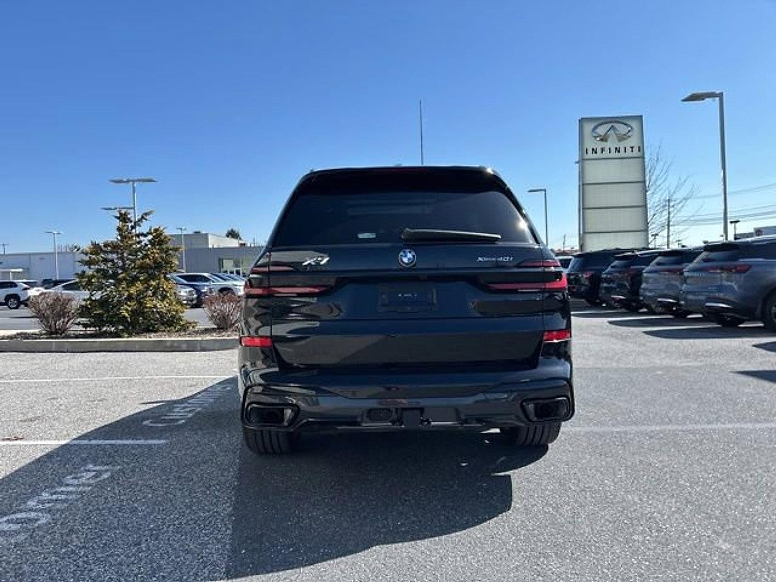 2026 BMW X7 xDrive40i Sports Activity Vehicle