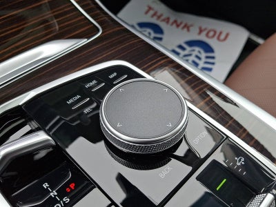 2026 BMW X7 xDrive40i Sports Activity Vehicle