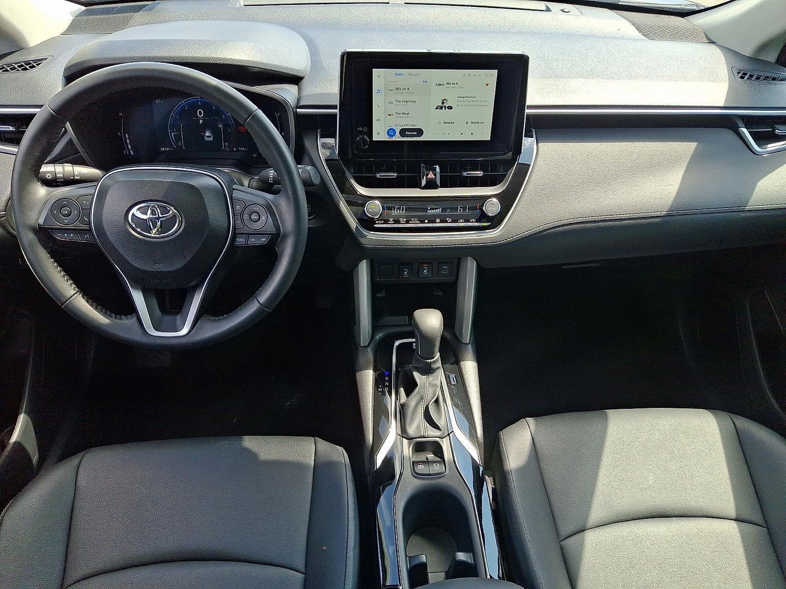 2025 Toyota Corolla Cross XLE 4WD (Natl)