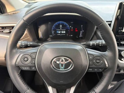 2025 Toyota Corolla Cross XLE 4WD (Natl)