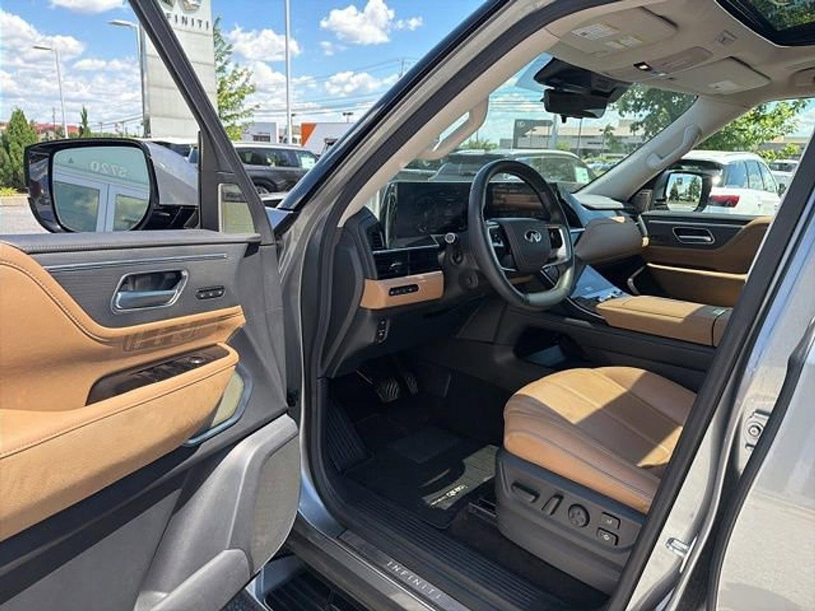 2025 INFINITI QX80 SENSORY AWD