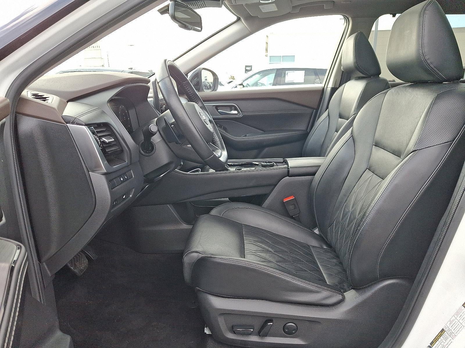 2023 Nissan Rogue AWD Platinum *Ltd Avail*