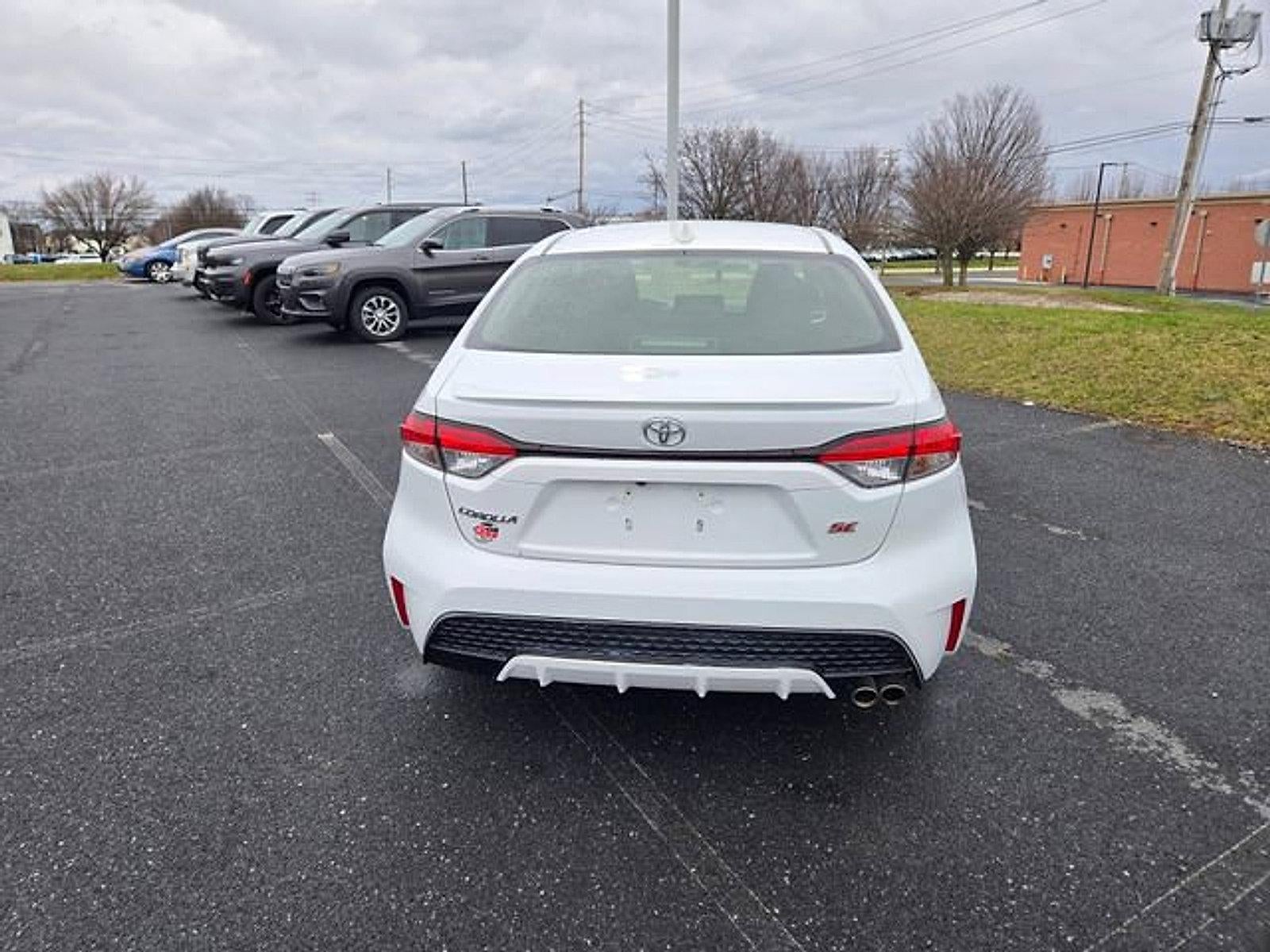 2022 Toyota Corolla SE CVT (Natl)