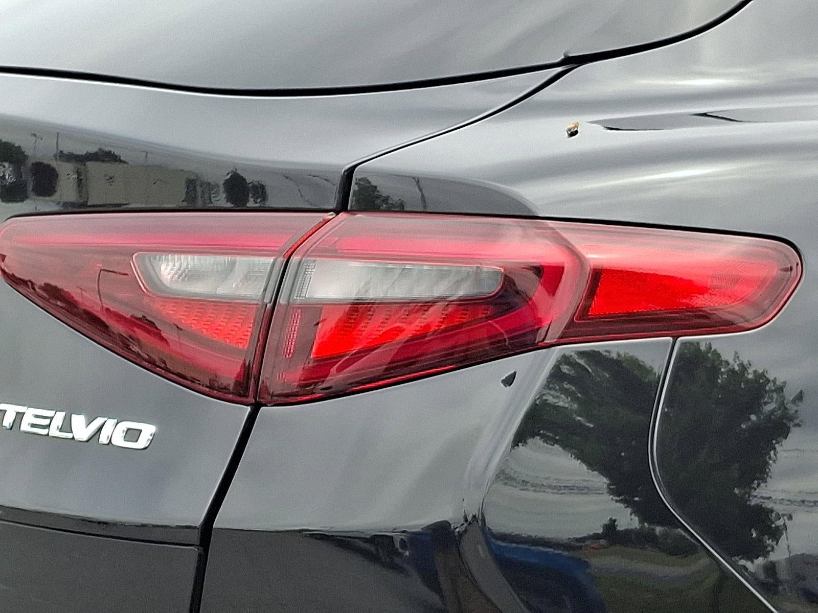 2022 Alfa Romeo Stelvio Quadrifoglio AWD