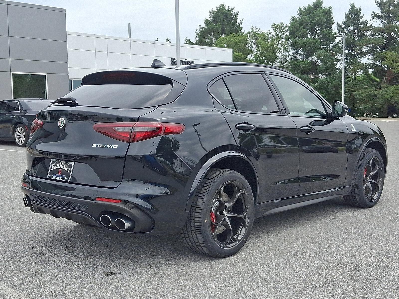 2022 Alfa Romeo Stelvio Quadrifoglio AWD