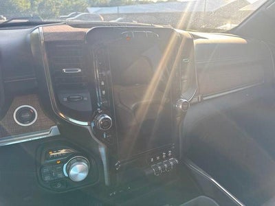 2019 RAM 1500 Longhorn 4x4 Crew Cab 5'7" Box