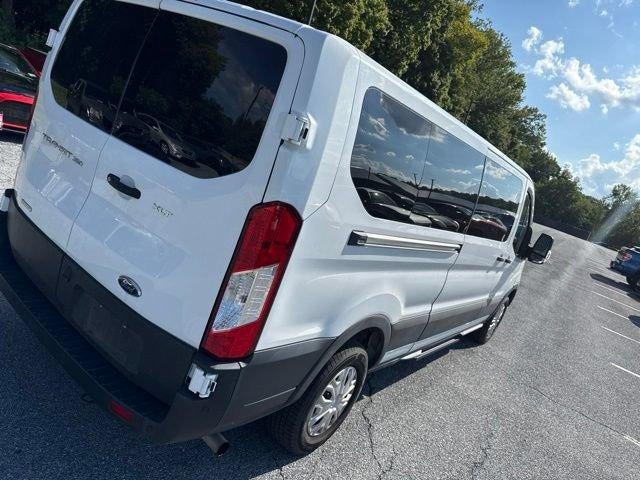 2023 Ford Transit Passenger Wagon T-350 148" Low Roof XLT RWD