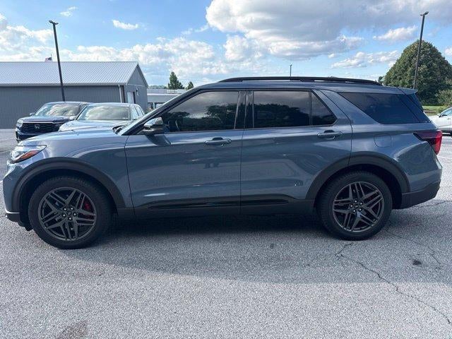 2025 Ford Explorer ST RWD