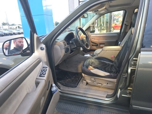 2004 Ford Explorer XLT