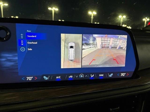 2025 Chevrolet Suburban 4WD Z71