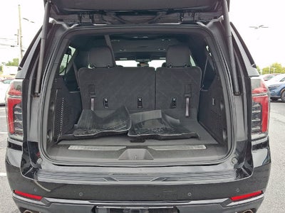 2025 Chevrolet Suburban Z71 **SUPER CLEAN**