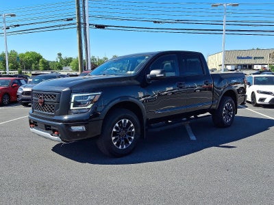 2024 Nissan Titan 4x4 Crew Cab PRO-4X