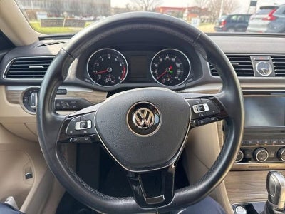 2017 Volkswagen Passat 1.8T SEL Premium Auto