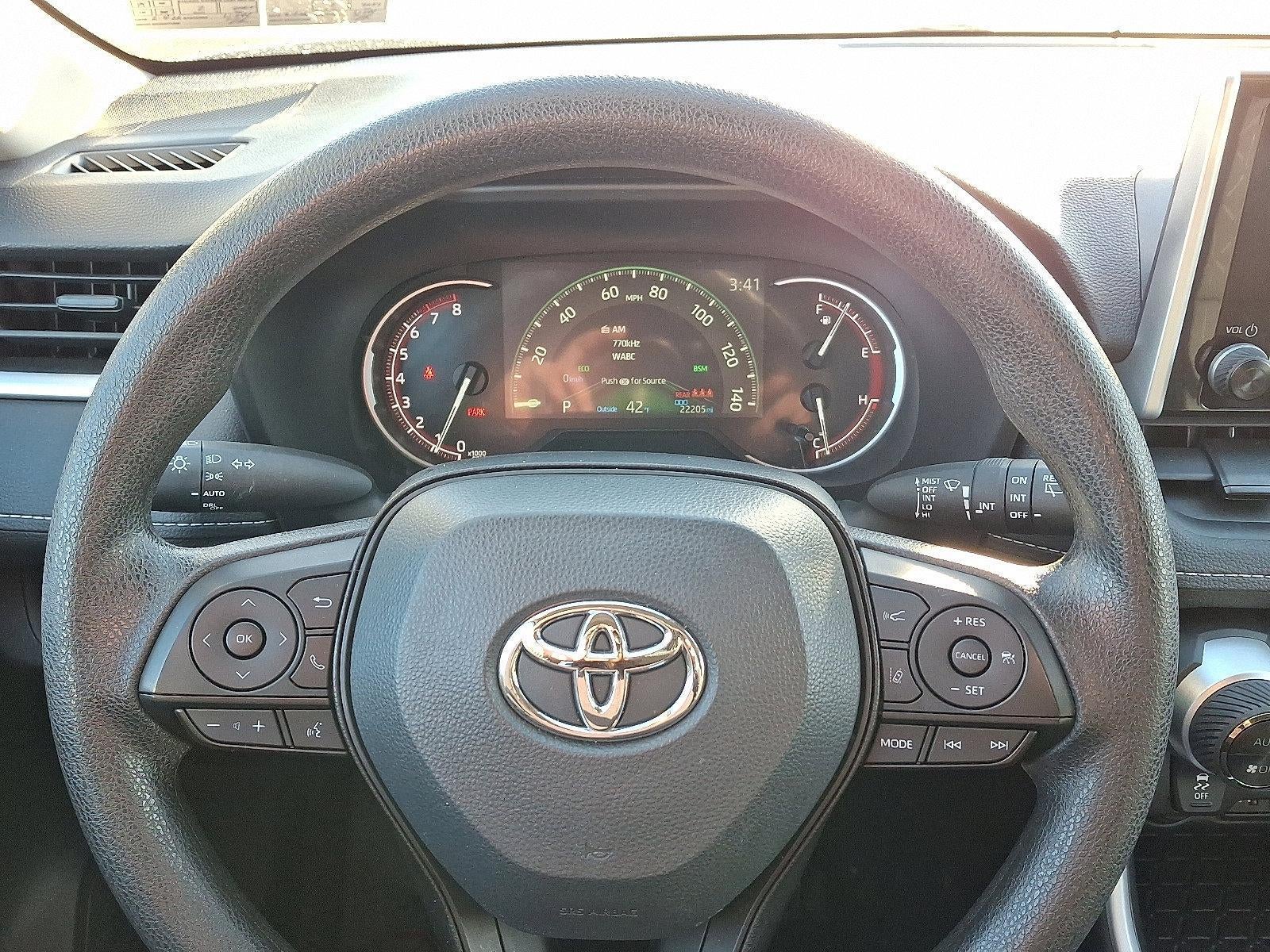 2025 Toyota RAV4 XLE AWD (Natl)