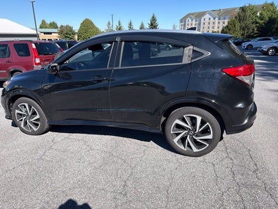 2019 Honda HR-V Sport **LOW MILES