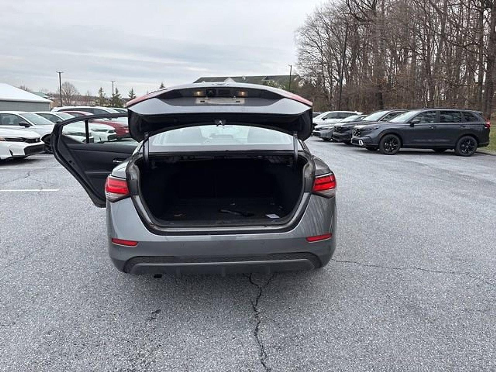 2023 Nissan Sentra SV CVT
