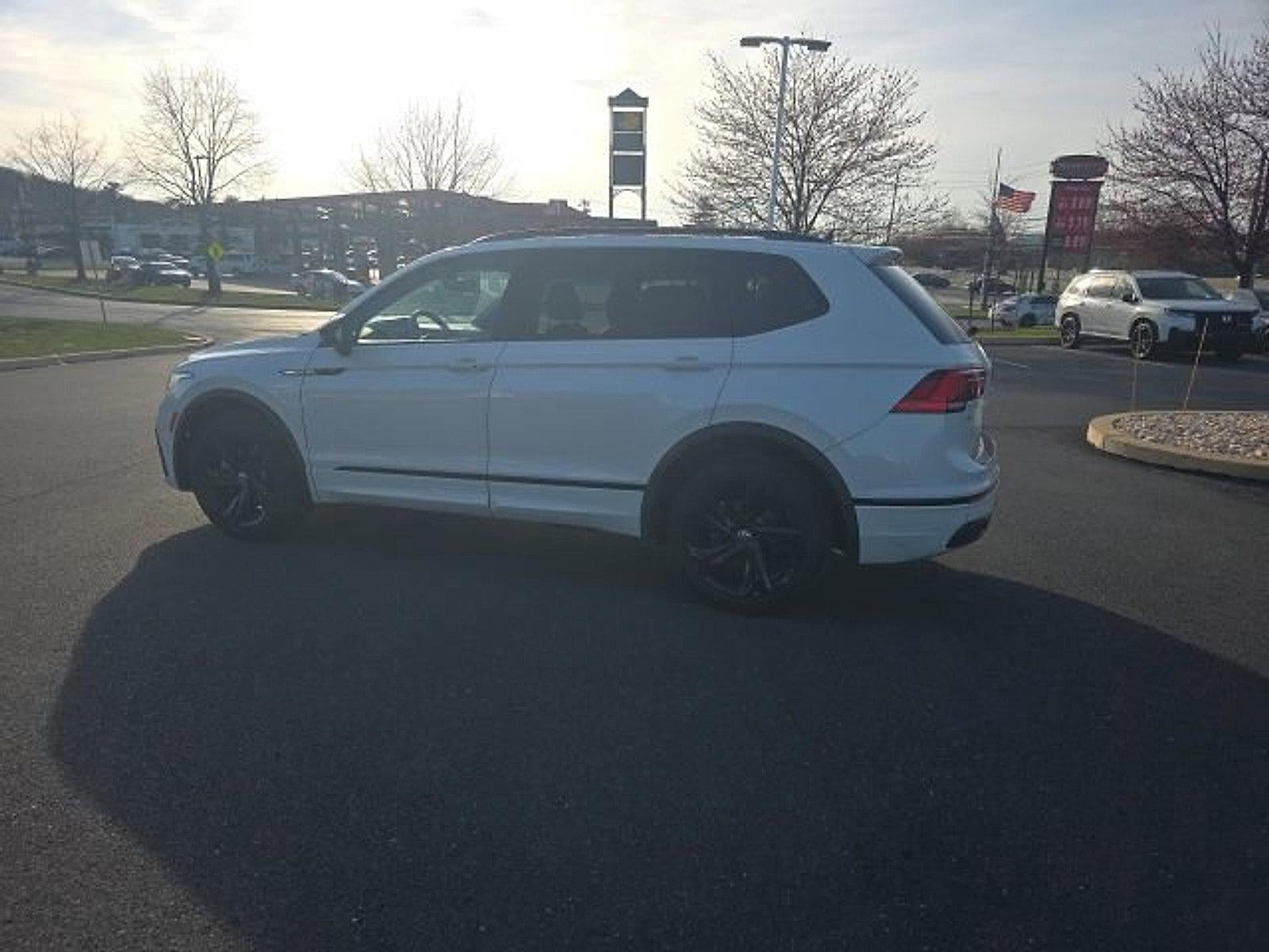 2023 Volkswagen Tiguan 2.0T SE R-Line Black 4MOTION
