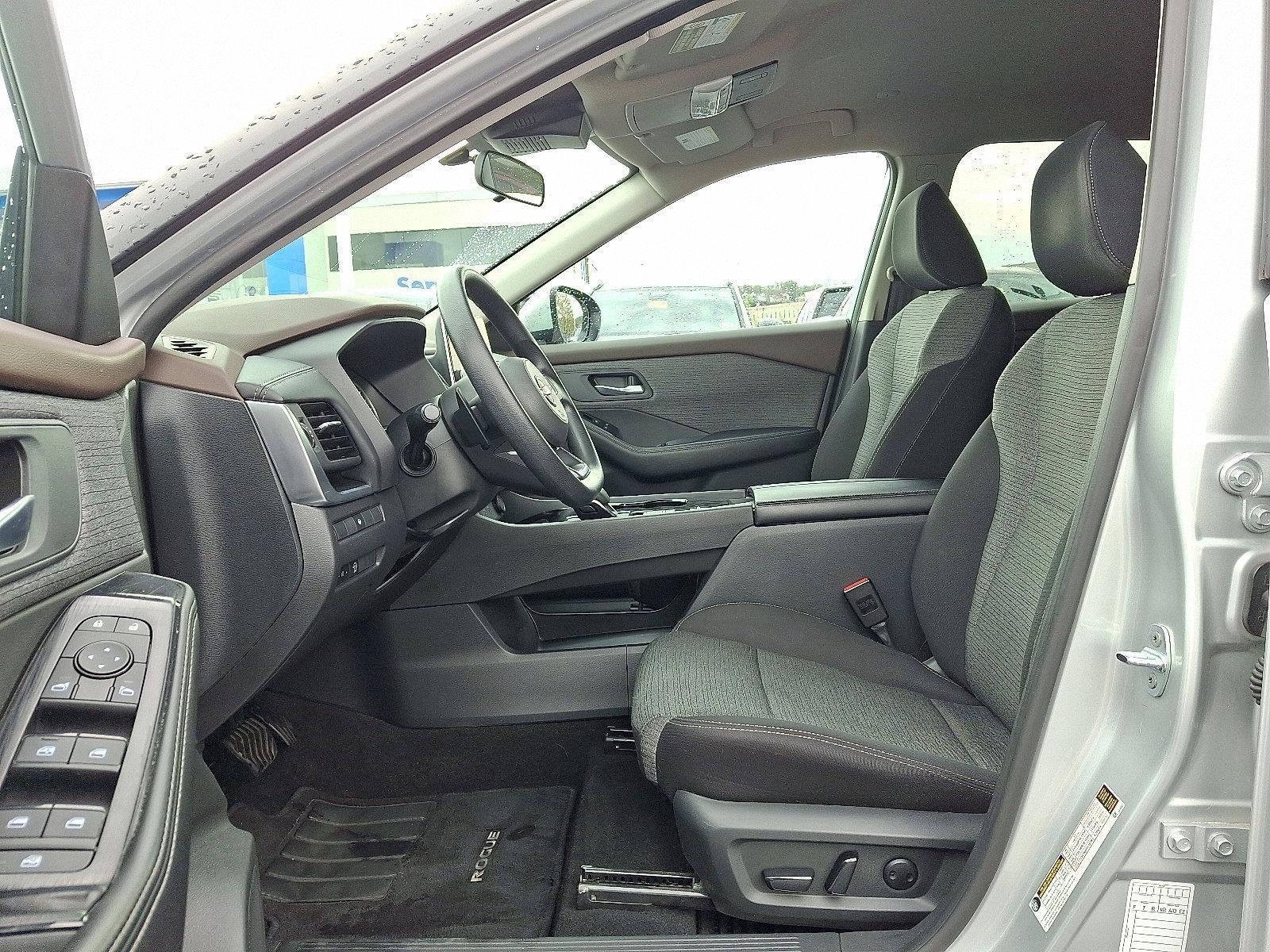 2023 Nissan Rogue FWD SV