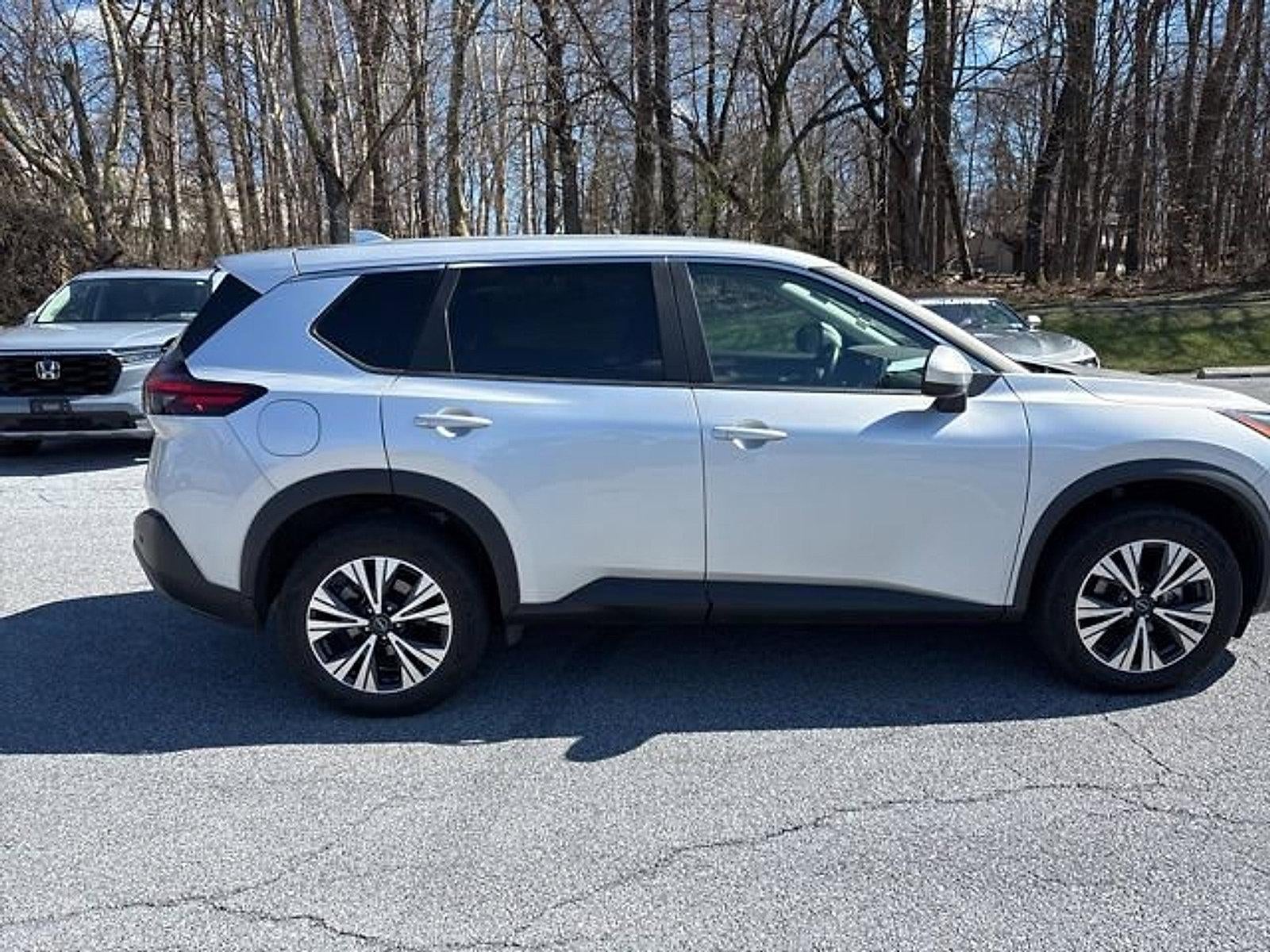 2023 Nissan Rogue FWD SV