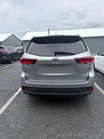 2019 Toyota Highlander SE V6 AWD (Natl)