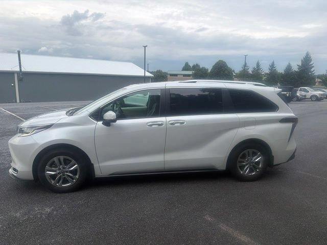 2023 Toyota Sienna Limited AWD 7-Passenger (GS)