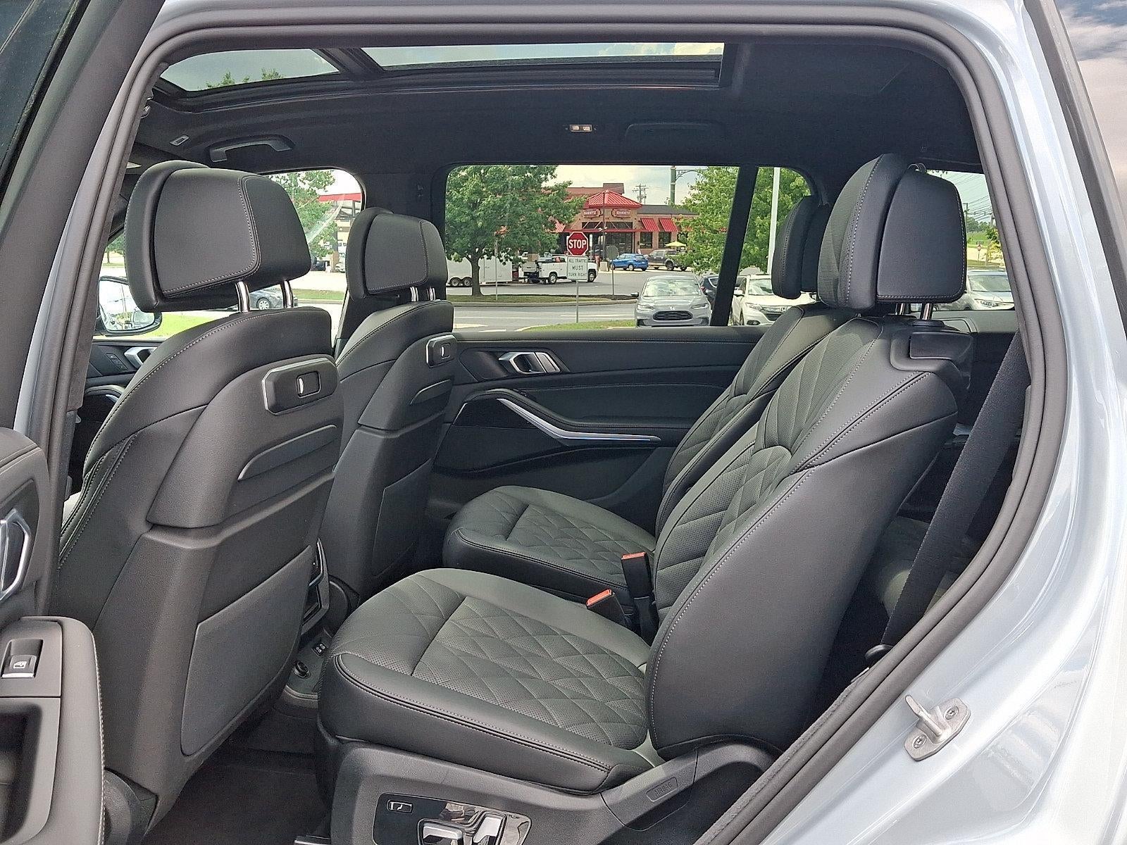 2026 BMW X7 xDrive40i Sports Activity Vehicle