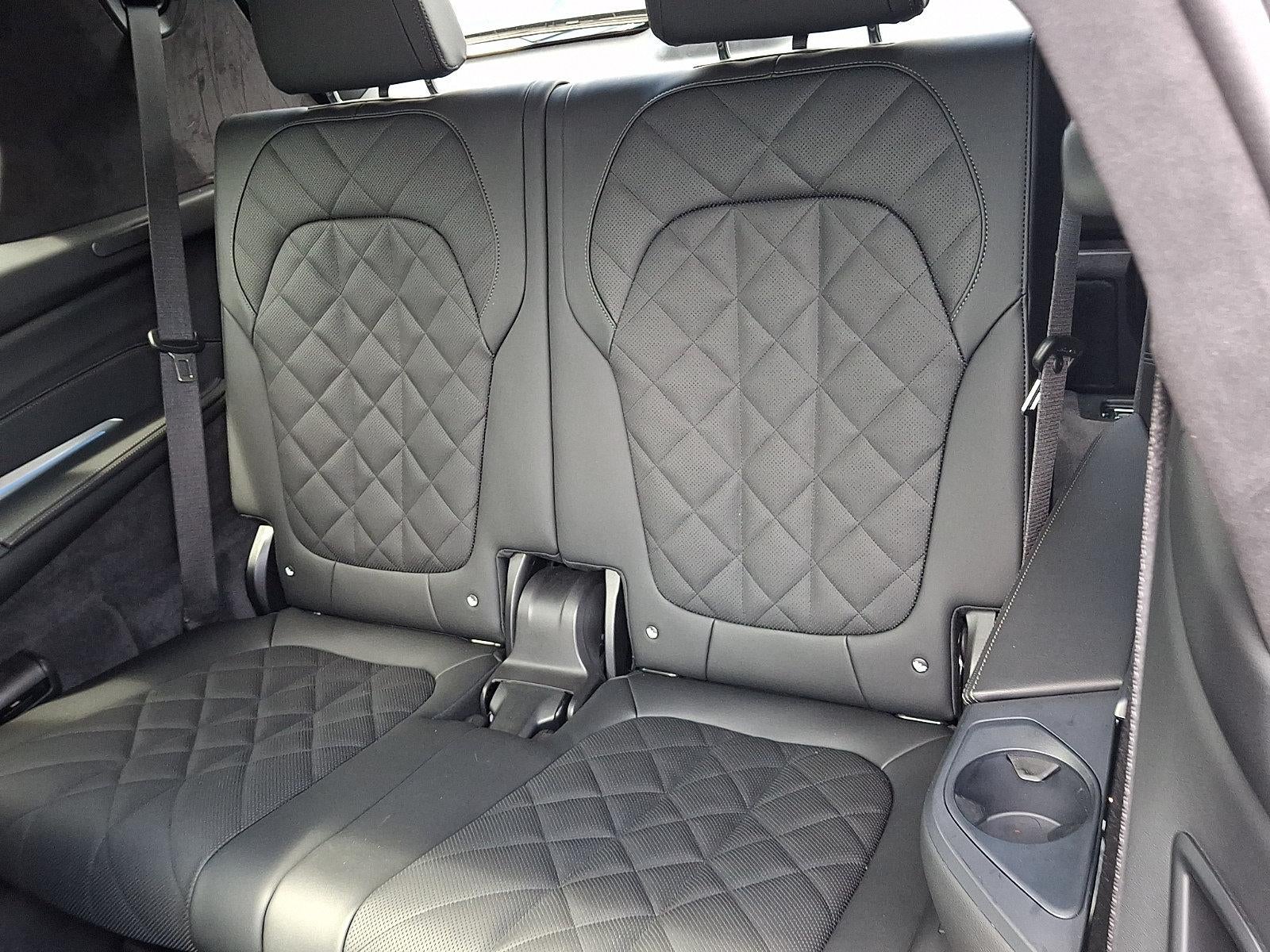 2026 BMW X7 xDrive40i Sports Activity Vehicle