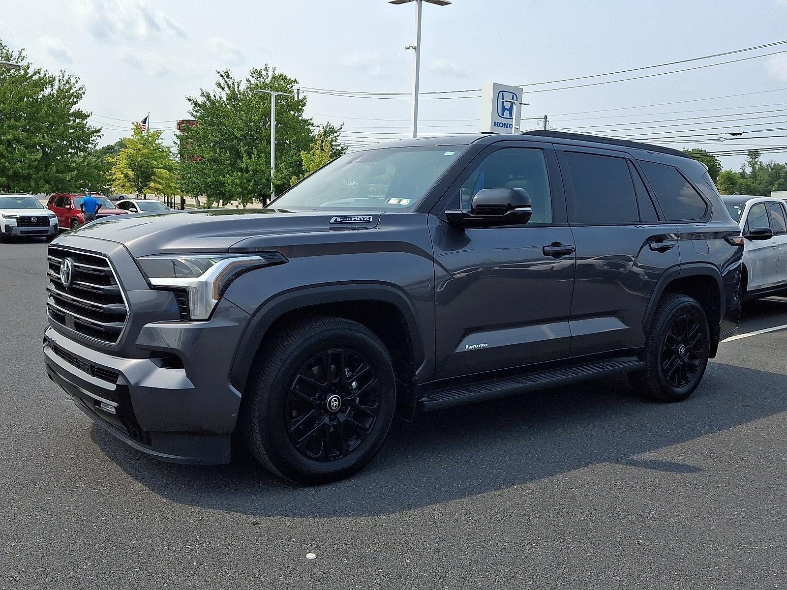 2026 Toyota Sequoia Limited 4WD (SE)