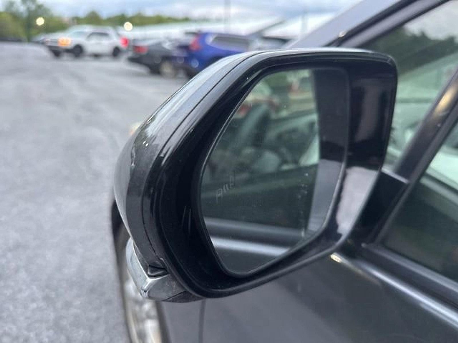 2019 Toyota Prius LE (Natl)