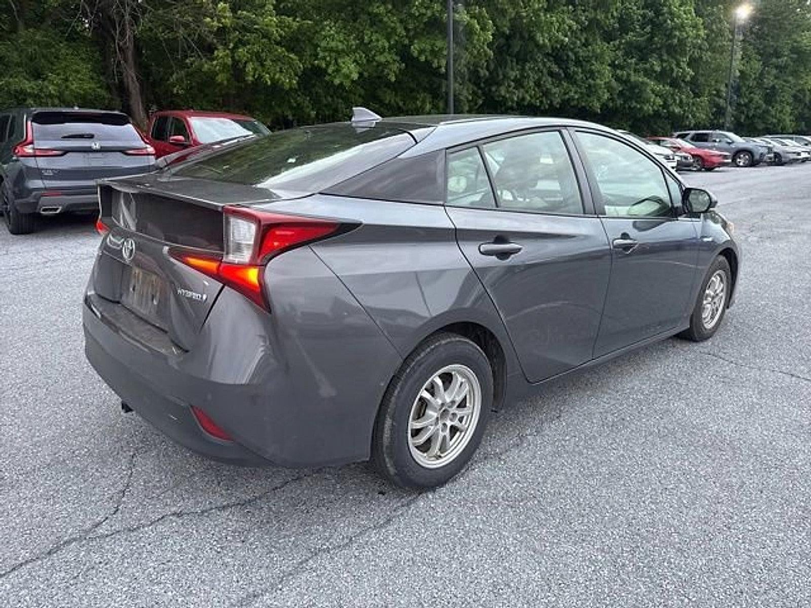 2019 Toyota Prius LE (Natl)