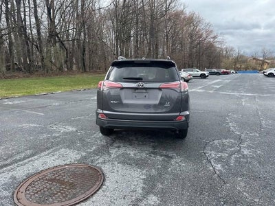 2016 Toyota RAV4 AWD 4dr LE (Natl)