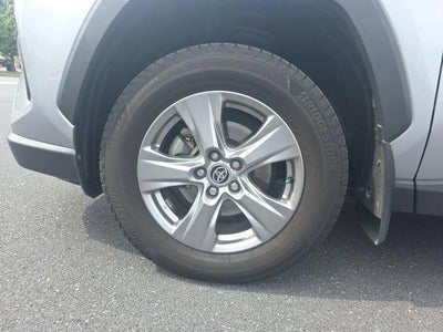 2022 Toyota RAV4 Hybrid XLE AWD (Natl)