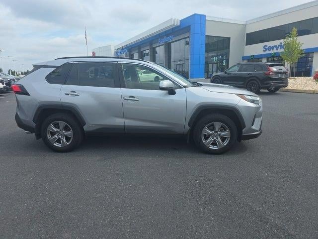 2022 Toyota RAV4 Hybrid XLE AWD (Natl)