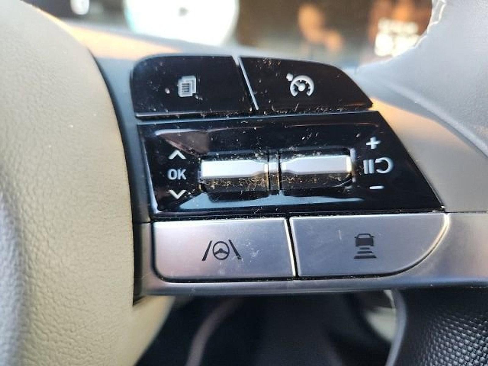 2023 Hyundai ELANTRA SEL IVT