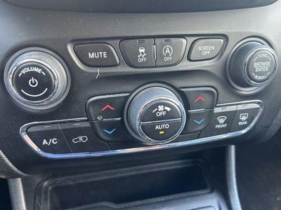 2023 Jeep Cherokee Altitude Lux 4x4