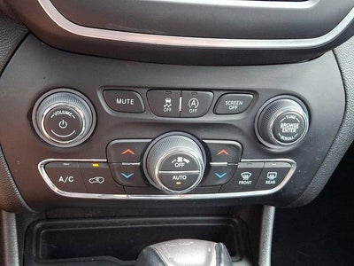 2023 Jeep Cherokee Altitude Lux 4x4