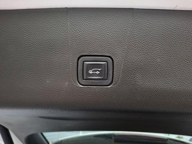 2023 Chevrolet Traverse AWD 2LT
