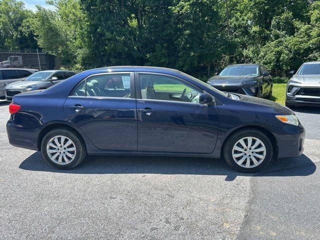 2013 Toyota Corolla 4dr Sdn Auto LE (Natl)