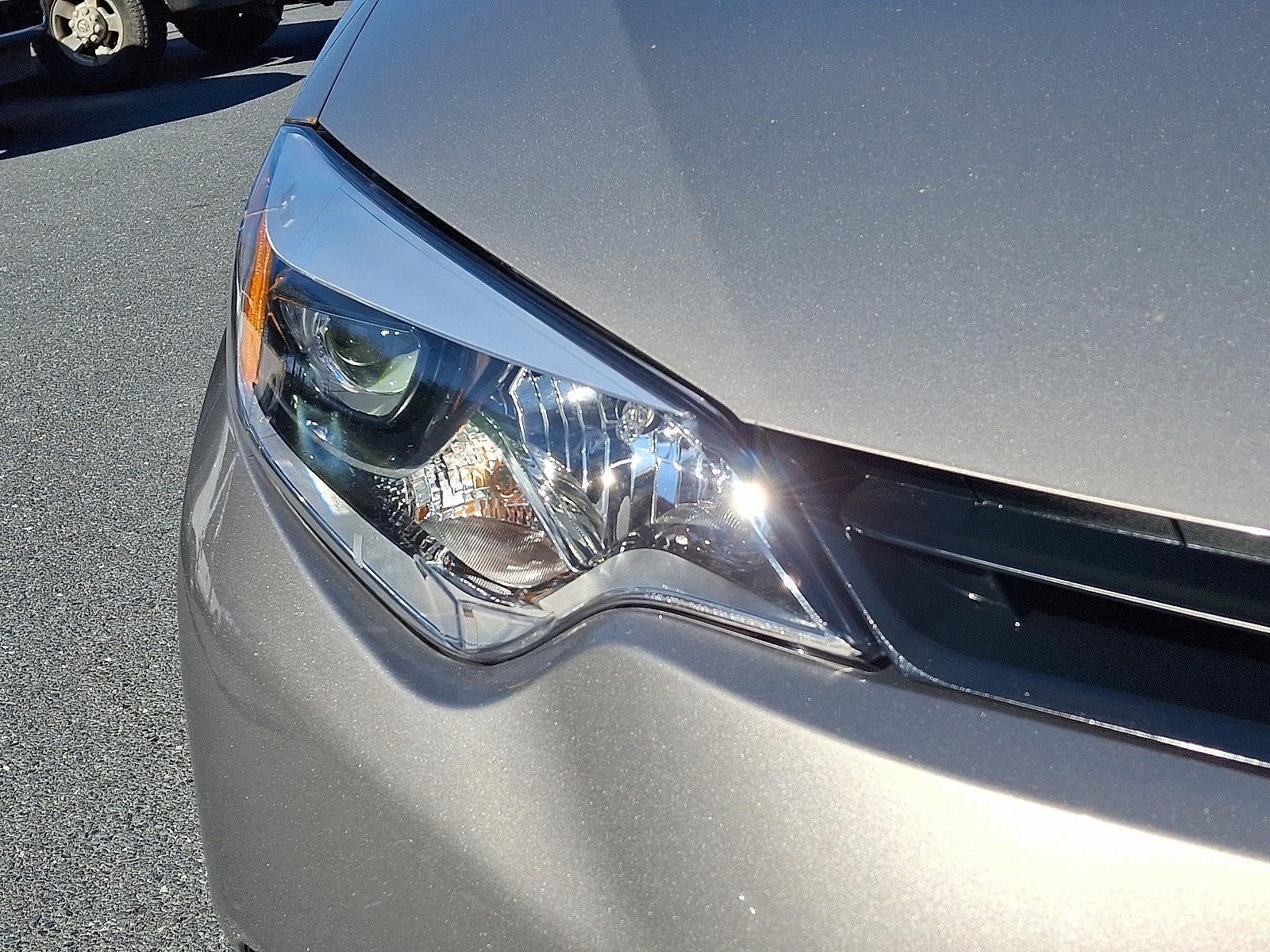 2014 Toyota Corolla 4dr Sdn CVT Auto LE (Natl)