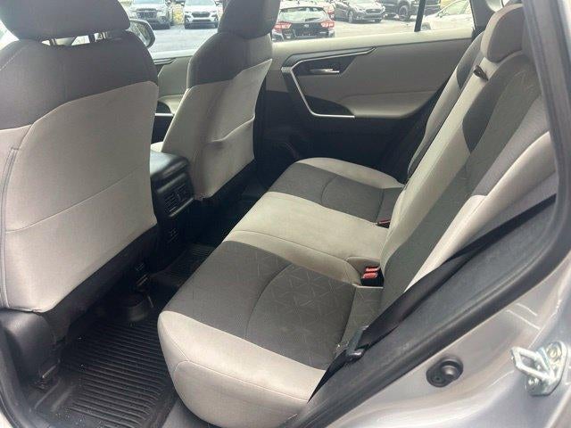 2020 Toyota RAV4 XLE FWD (GS)