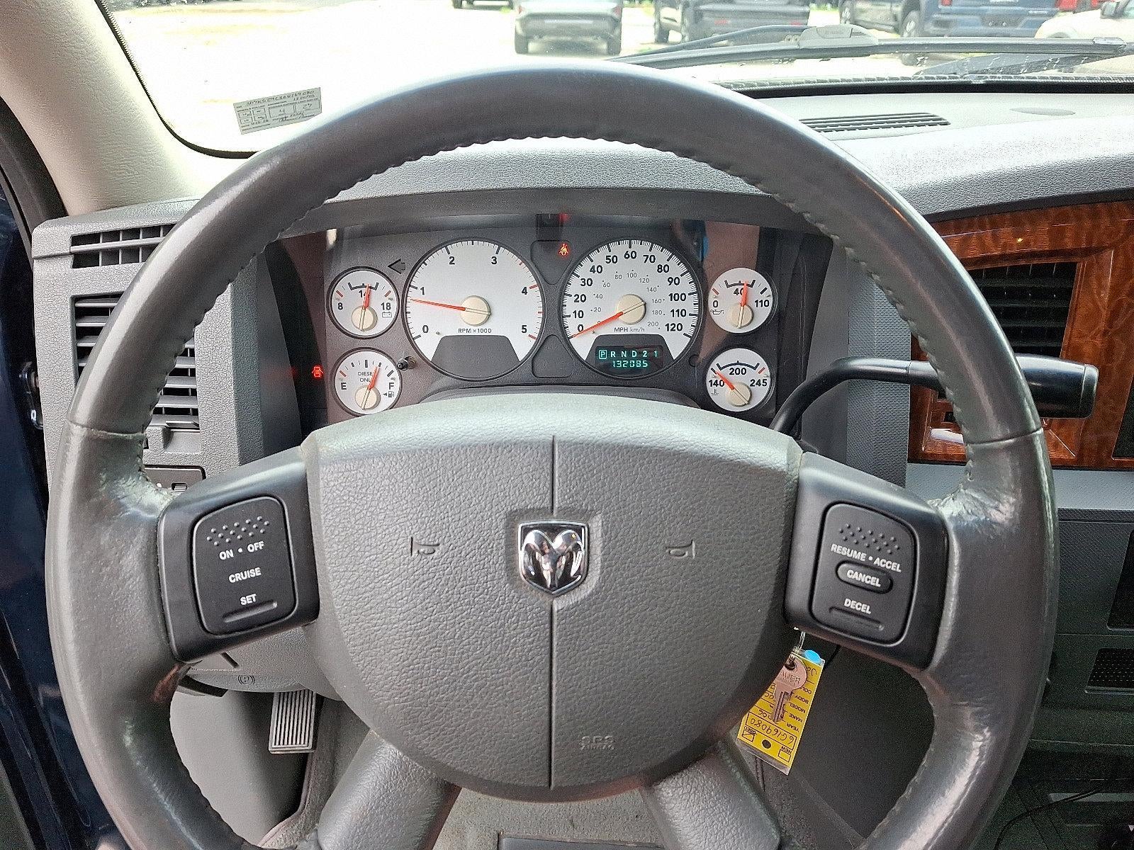 2006 Dodge Ram 2500 4WD Mega Cab 6.3 Ft Box SLT
