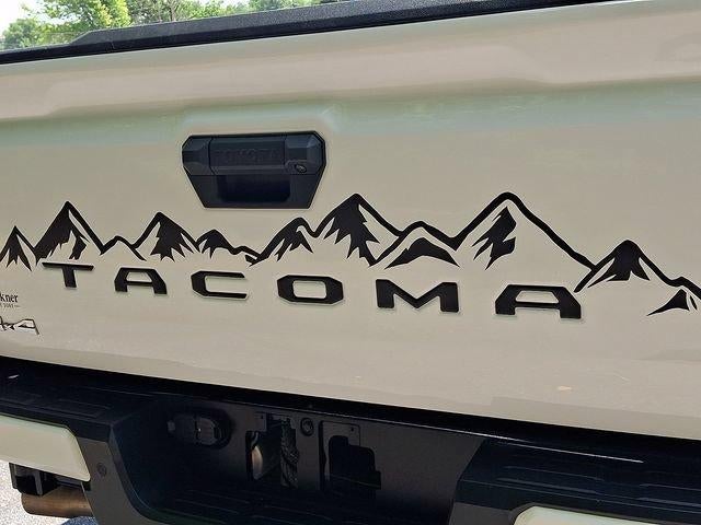 2024 Toyota Tacoma 4WD 4WD SR5 Double Cab 5' Bed AT (GS)