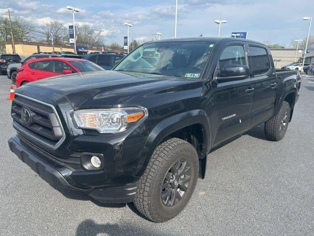 2022 Toyota Tacoma 4WD 4WD SR5 Double Cab 5' Bed V6 AT (GS)