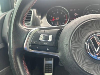 2017 Volkswagen Golf GTI 2.0T 4-Door S DSG